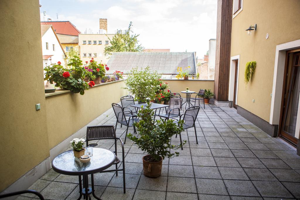 Penzion Cernej Ptak Jindřichŭv Hradec Zewnętrze zdjęcie